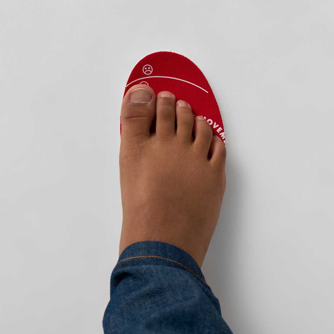 NA Blog - The Ultimate Barefoot Shoe Fit Guide - Slotted Section - Image - Happy Fit