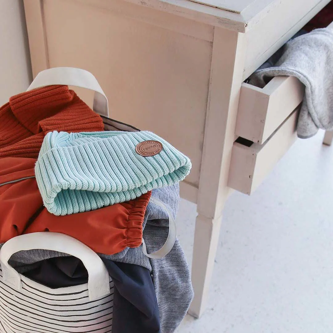 How to store kids' winter clothes